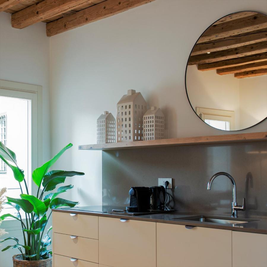 Elegance Room - Aparta & Suite - Automatized Apartment バッサーノ・デル・グラッパ エクステリア 写真