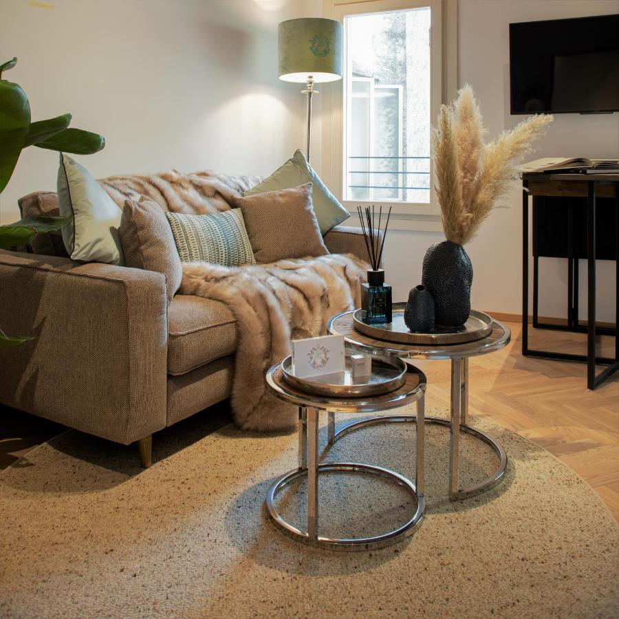 Elegance Room - Aparta & Suite - Automatized Apartment バッサーノ・デル・グラッパ エクステリア 写真
